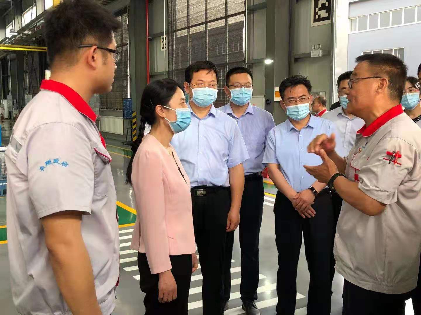 省委常委、組織部部長(zhǎng)陳安麗蒞臨我司調(diào)研企業(yè)黨建及運(yùn)行情況